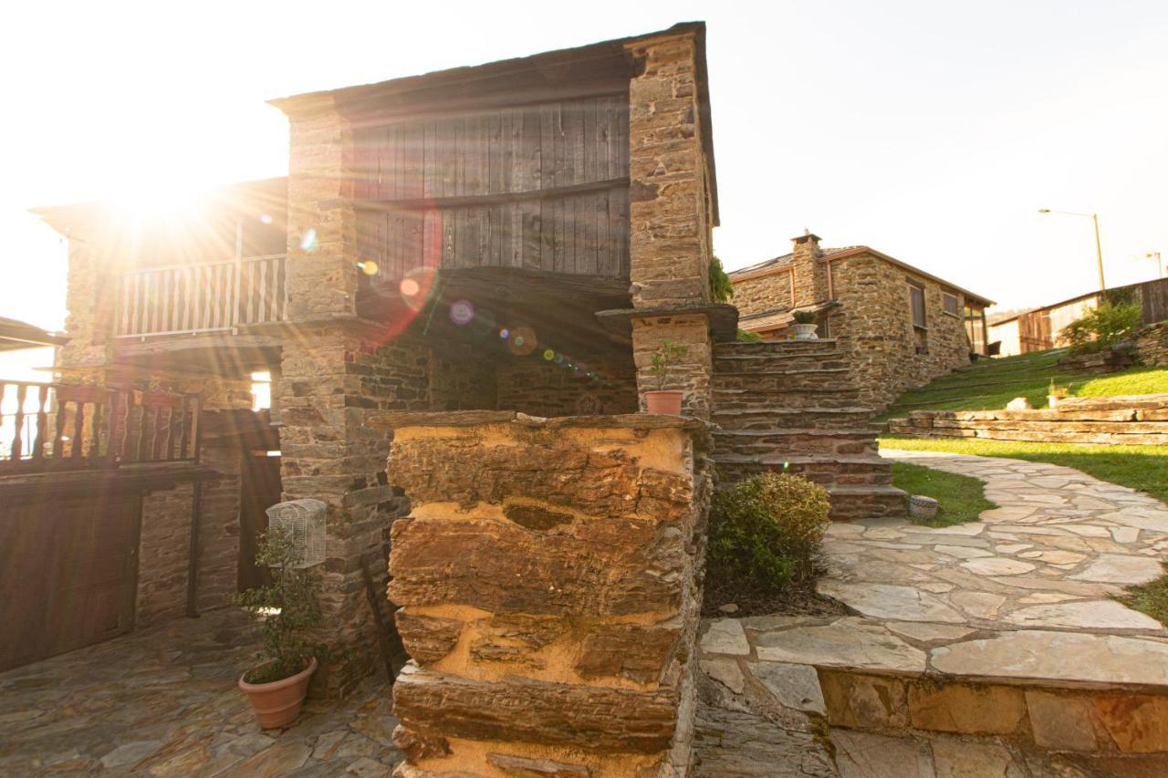 Gasthaus Complejo Rural Lar De Vies A Pontenova Exterior foto