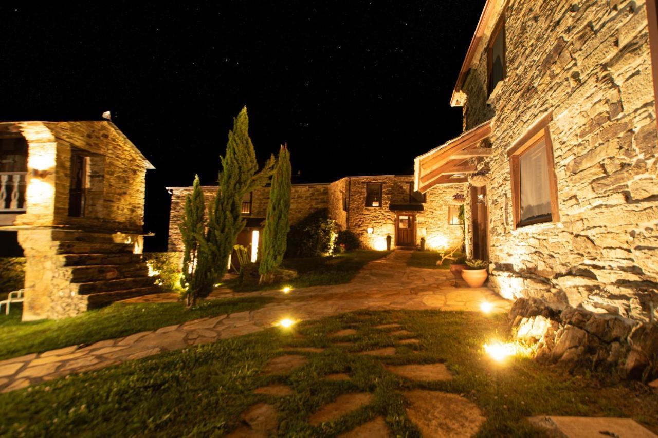 Gasthaus Complejo Rural Lar De Vies A Pontenova Exterior foto